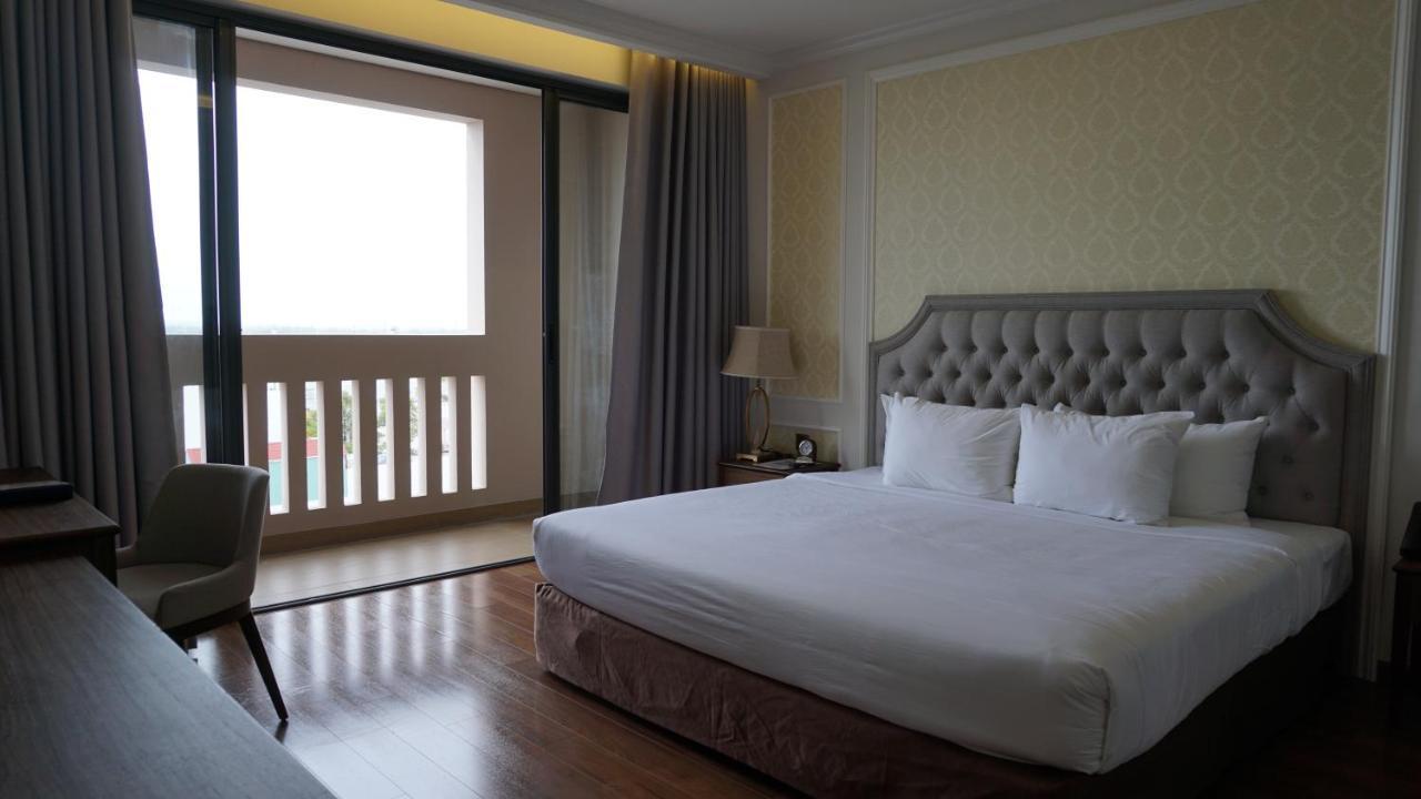Phu Cuong Hotel Cà Mau Exterior photo